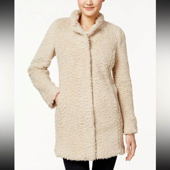 Kenneth Cole Jackets & Blazers - 𝅺Kenneth Cole Ivy long line faux fur Sherpa warm cozy neutral teddy coat